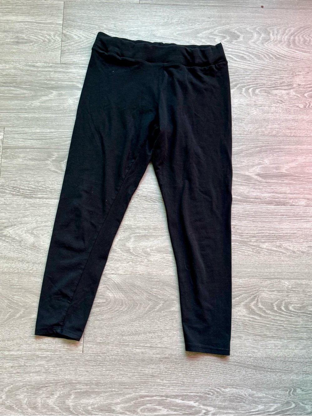 Mossimo Women’s Black leggings L gently used - Picture 3 of 5